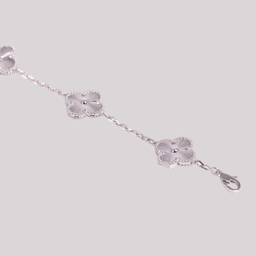 White Gold Clover Bracelet