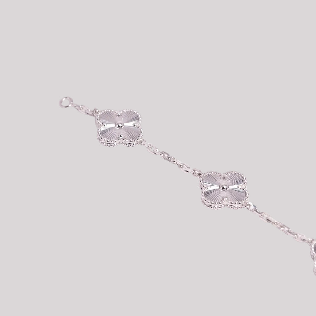 White Gold Clover Bracelet